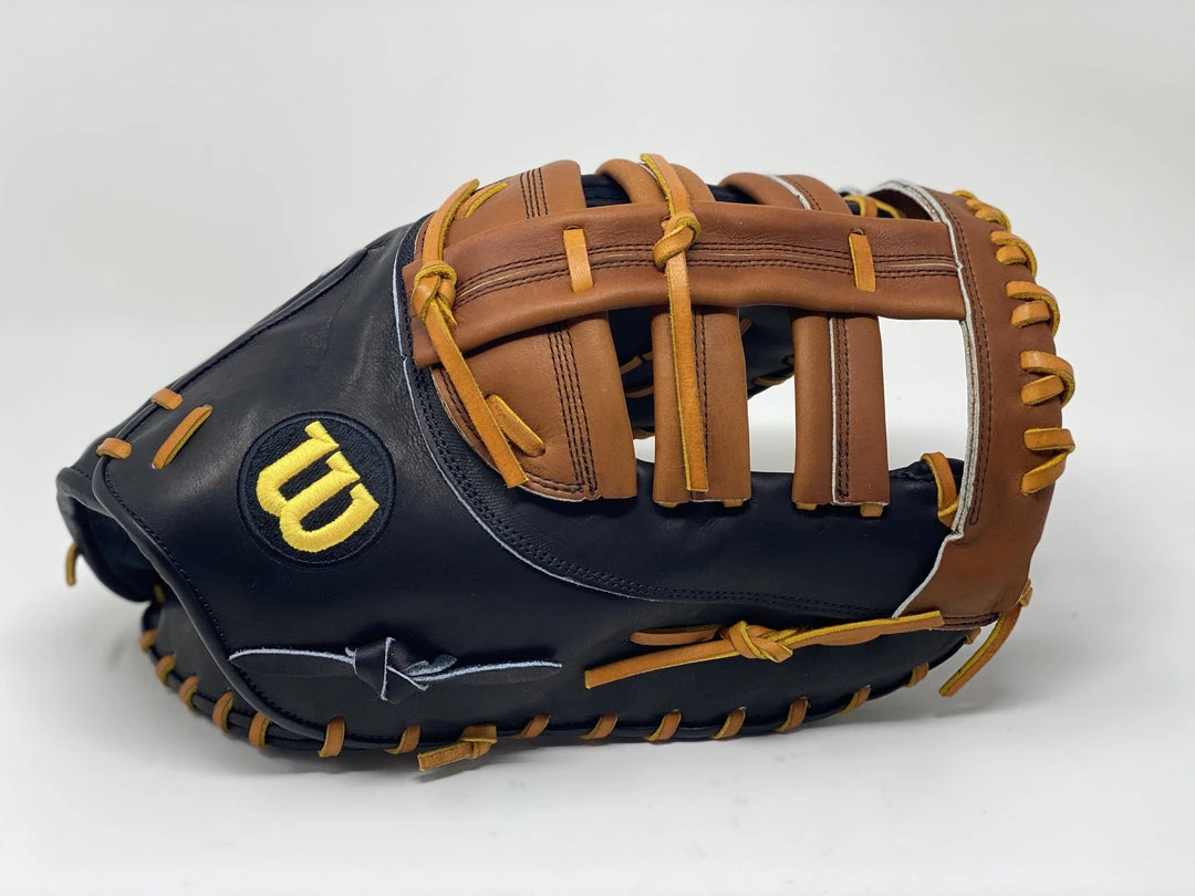 Gear Wilson A2000 Player Series PRO STOCK 12" First Base Mitt: A2800 B1613AG 3 Gear Wilson A2000 Player Series PRO STOCK 12" First Base Mitt: A2800 B1613AG