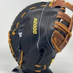 Gear Wilson A2000 Player Series PRO STOCK 12" First Base Mitt: A2800 B1613AG 17 Gear Wilson A2000 Player Series PRO STOCK 12