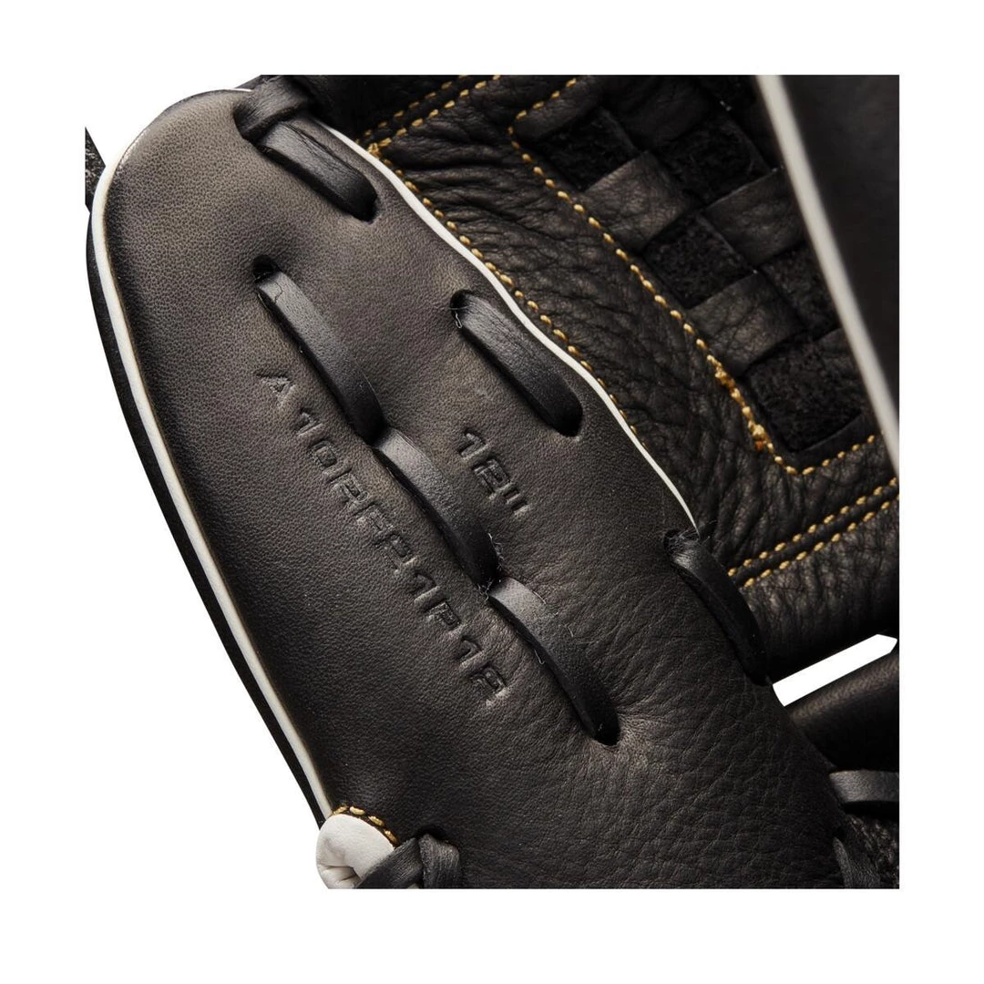 Gear 2022 Wilson A1000 P12 12" Fastpitch Pitcher's Glove: WTA10RF22P12