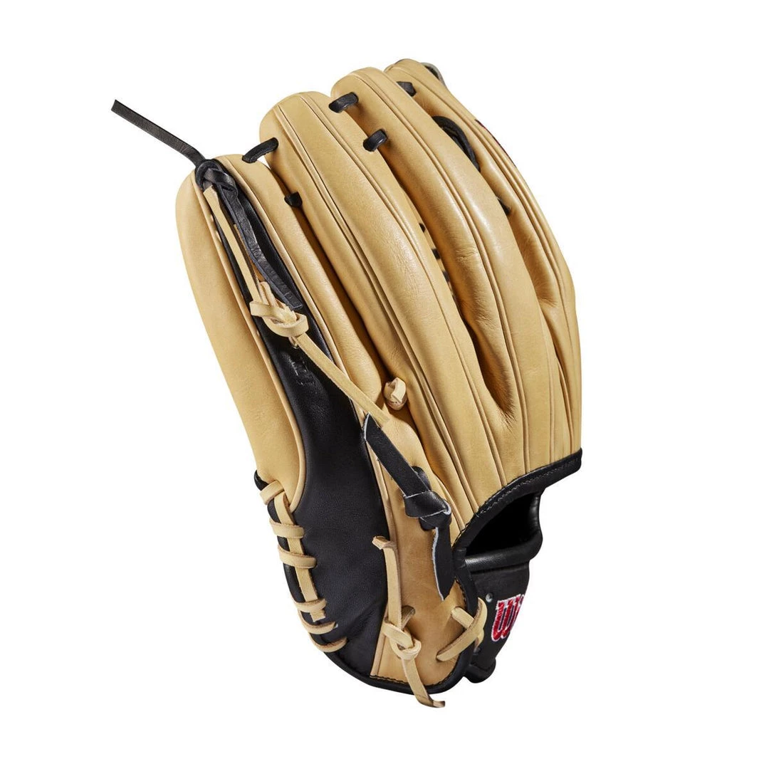 2022 Wilson A2000 D33 11.75" Pitcher's Baseball Glove: WTA20RB22D33 7 2022 Wilson A2000 D33 11.75" Pitcher's Baseball Glove: WTA20RB22D33