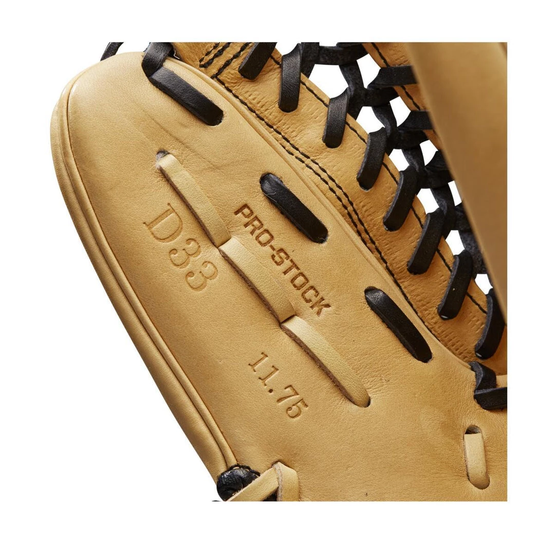 2022 Wilson A2000 D33 11.75" Pitcher's Baseball Glove: WTA20RB22D33 10 2022 Wilson A2000 D33 11.75" Pitcher's Baseball Glove: WTA20RB22D33